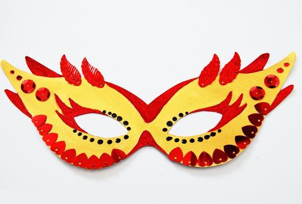 Инструкция, как сделать своими руками карнавальную маску на Хэллоуин?