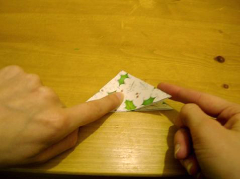 Поэтапные фото, как сделать своими руками новогоднюю открытку с 3D елкой