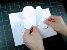 Как сделать валентинку с 3D сердечком ко Дню Влюблённых – пошаговая инструкция с фото