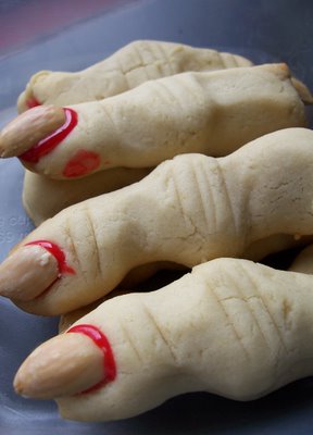 Рецепт, как испечь печенье на Хэллоуин - Пальцы ведьмы