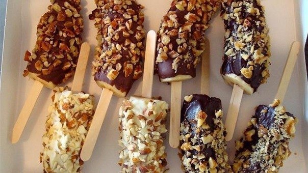 Мороженые бананы в шоколаде