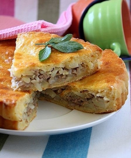 Пирог с мясом и картофелем