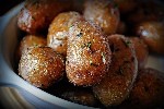 Запеченный картофель с розмарином и чесноком 