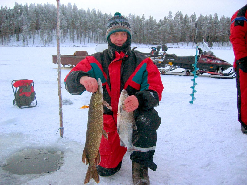 Зима в Финляндии - зимняя ловля рыбы