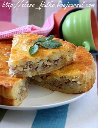 Пирог с мясом и картофелем 